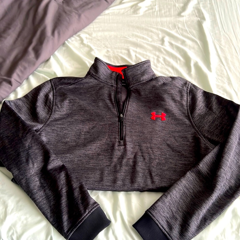 Under Armour cold gear sweatshirt
